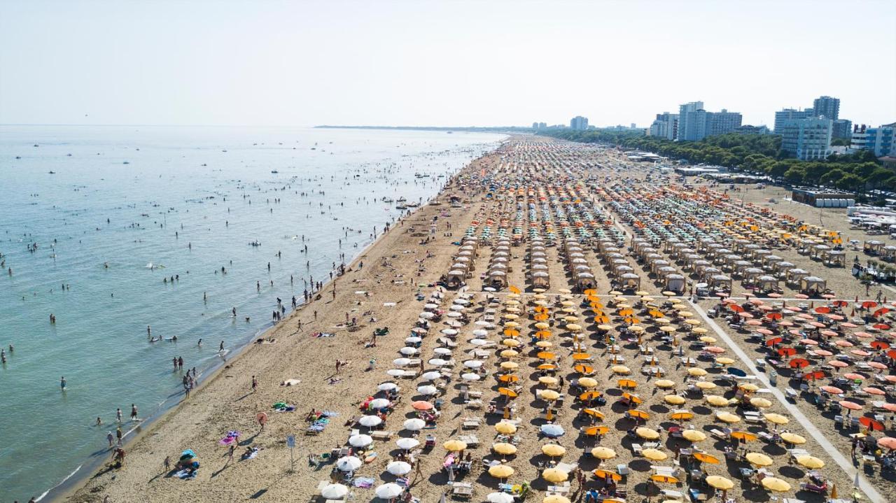 Dal Moro * Lignano Sabbiadoro
